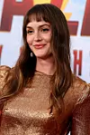 Leighton Meester pokazala je kako ove šiške mogu izgledati elegantno