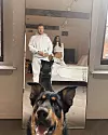 Casual modni sklad Emily Ratajkowski i Sebastiana Bear-McClarda