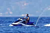 Macron na jet skiju