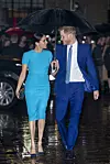 Meghan i Harry imaju ugovore s Netflixom i Spotifyjem, nasljedstvo koje je njemu ostavila majka te zaradu koju je Meghan utržila tijekom karijere.
