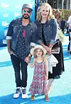 AJ McLean sa suprugom Rochelle i kćerkom 2016.