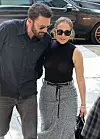 J. Lo i Ben Affleck odabrali su sivo-crne outfite.