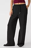 Stradivarius mekane palazzo hlače (25,99 eur)