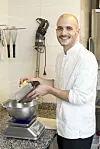Melkior u Malom Lošinju gdje je radio kao chef restorana Alfred Kellerr tri sezone.