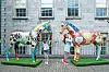 Nikolina i Salome ispred muzeja Hunt u Limericku