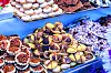 Sa štandova mame slatke i slane delicije