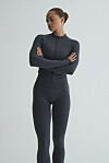 H&M sportska jaknica (39,99 eura) i tajice (29,99 eura)