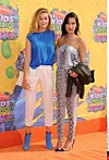 Bella i Gigi kao tinejdžerice.