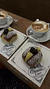 Brioche s kremom i amarenom, jedna od omiljenih jutarnjih poslastica na Capriju