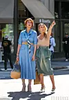 Sarah Jessica Parker i Cynthia Nixon na setu treće sezone serije 'I tek tako...' u New Yorku