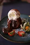 Neki tvrde da ga je 1987. slučajno stvorio francuski chef Michel Bras, dok drugi zasluge daju američkom chefu Jean-Georges Vongerichtenu