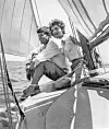 Tada još senator i supruga Jacqueline 1953. na jedrenju u Hyannis Portu