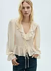 Bluza s volanima i vezicama - priije 45,99 eura, sada 27,99 eura