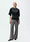 Satenska bluza s remenom - prije 49,99 eura, sada 27,99 eura