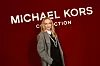 Uma Thurman odabrala je bisernu ogrlicu za reviju Michael Kors u veljači ove godine