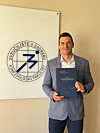 Valent Sinković diplomirao je na Kineziološkom fakultetu u Zagrebu
