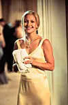 Kate Hudson u žutoj haljini u filmu 'Kako se riješiti frajera u 10 dana'