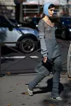 Na pariškim ulicama u Miu Miu looku